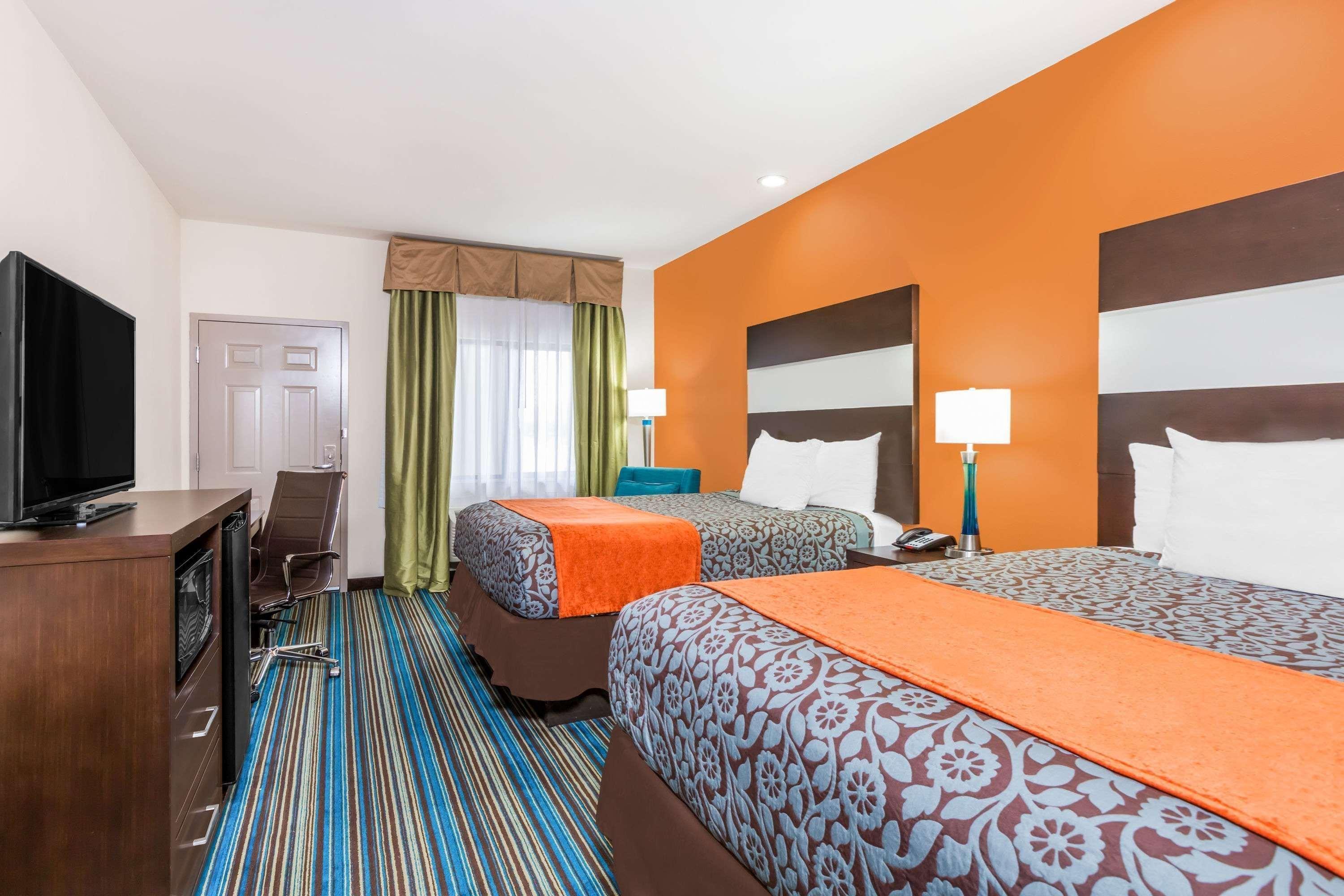 Days Inn & Suites By Wyndham Katy Εξωτερικό φωτογραφία